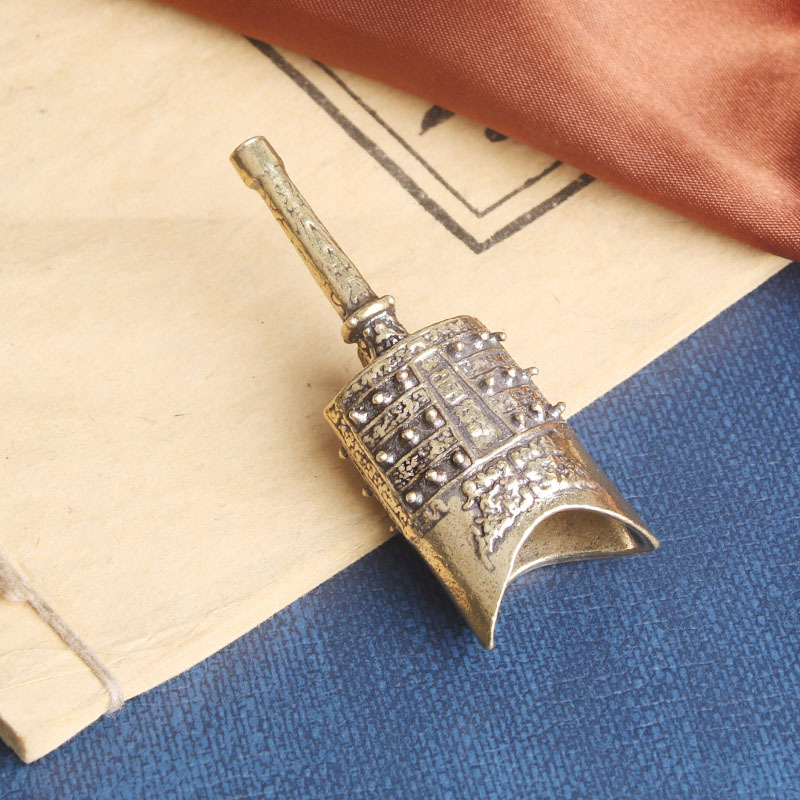 Vintage Collectible Bells - Vintage ทองเหลืองสไตล์จีน Bell หัตถกรรมตกแต่งบ้านโบราณ Non-Heritage วัฒนธรรมเล่นสะสมแขวนเครื่องประดับเก่า