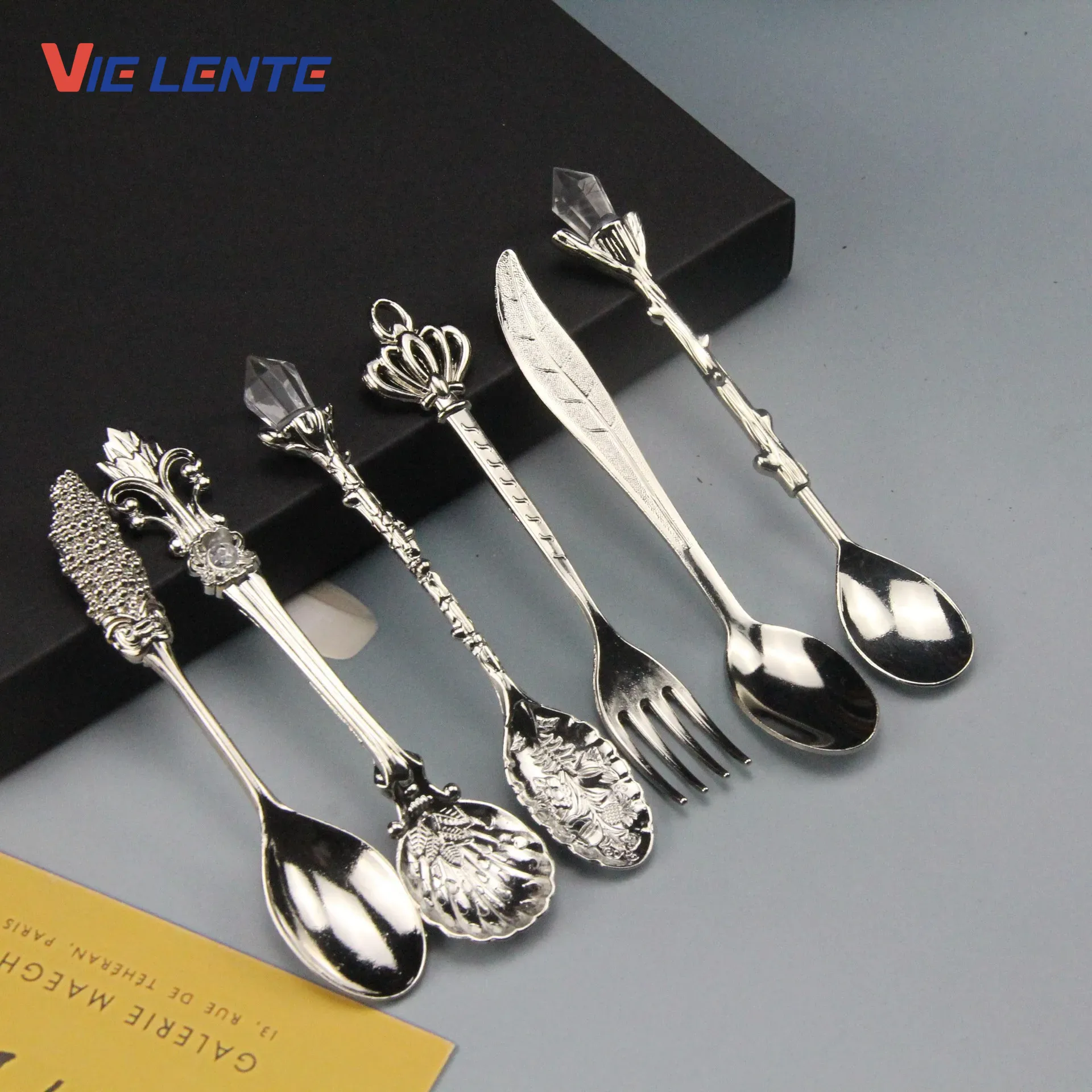 Vintage Collectible Spoons - 6 ชิ้นชุดช้อนไอศกรีม Jam ช้อนช้อนขนมหวานสังกะสีอัลลอยด์ช้อนกาแฟบนโต๊ะอาหารครัว Uten Vintage