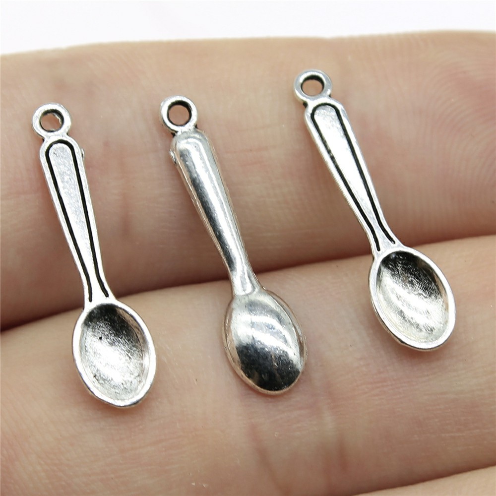Vintage Collectible Spoons - WYSIWYG 40Pcs 24X6มม.Charms ห้องครัวทำอาหารช้อนเงินทิเบตจี้เครื่องประดับโบราณทำ DIY Handmade