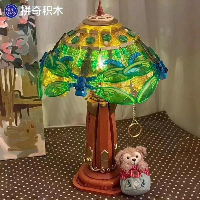Collectible Vintage Lamps - โคมไฟตั้งโต๊ะแก้ววินเทจ Pantasy แบบประกอบเอง ของเล่นบล็อกน่ารัก โมเดลตั้งโต๊ะ ของสะสม