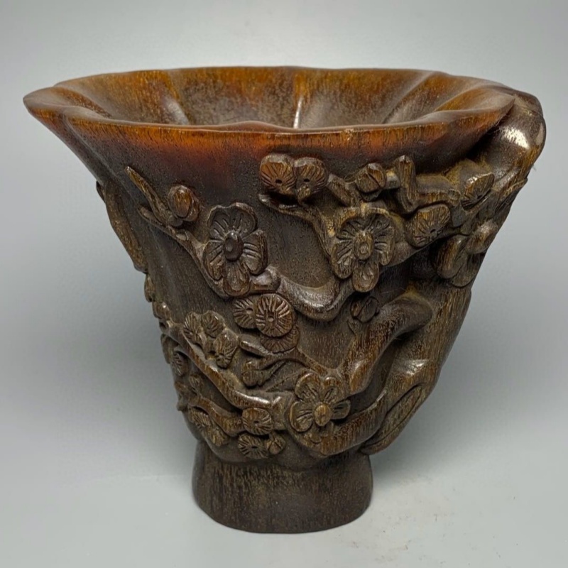 Collectible Vintage Wine - ถ้วยไวน์เขาสัตว์ธรรมชาติ คอลเลกชันวินเทจ - ถ้วยเขาสัตว์แกะสลักลวดลายดอกบ๊วยแบบจีนโบราณ ภาชนะดื่มศิลปะพื้นบ้าน