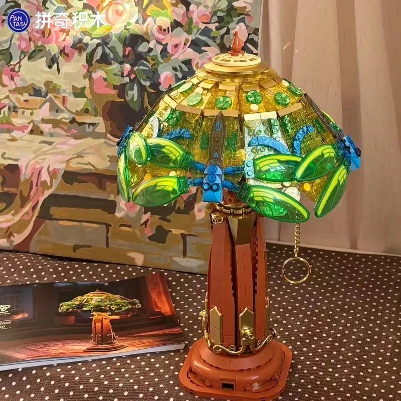 โคมไฟตั้งโต๊ะแก้ววินเทจ Pantas - Collectible Vintage Lamps บทวิจารณ์และราคา