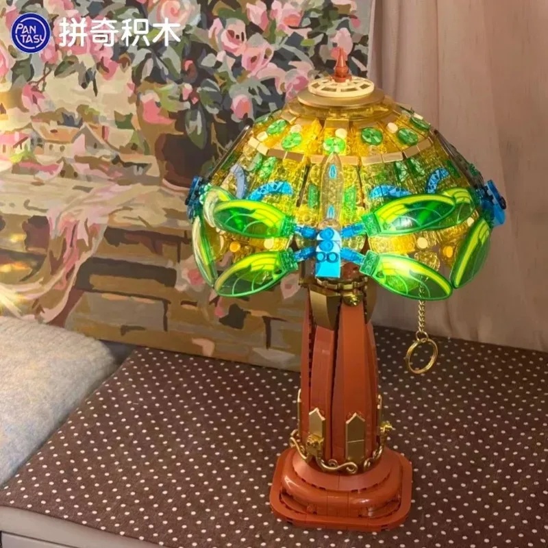 โคมไฟตั้งโต๊ะแก้ววินเทจ Pantas - Collectible Vintage Lamps บทวิจารณ์และราคา